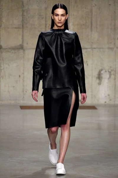 Look 4